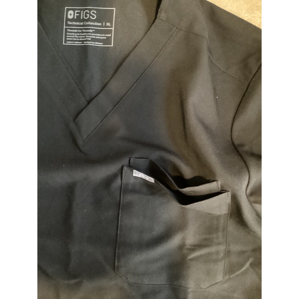 Figs Leon Scrub Top XL Black Three Pocket Short‎ Sleeve Pullover V-Neck Adult - Picture 5 of 6